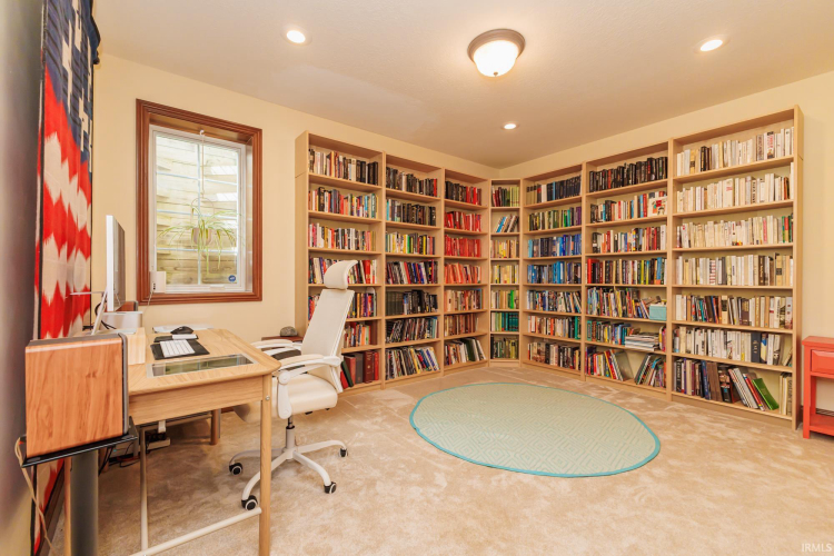 Listing Image 19