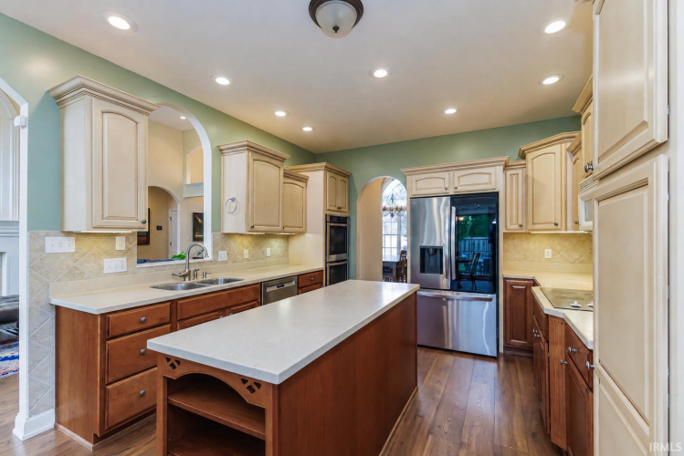 Listing Image 9