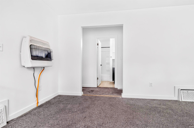 Listing Image 28