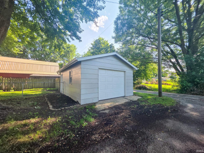 Listing Image 27