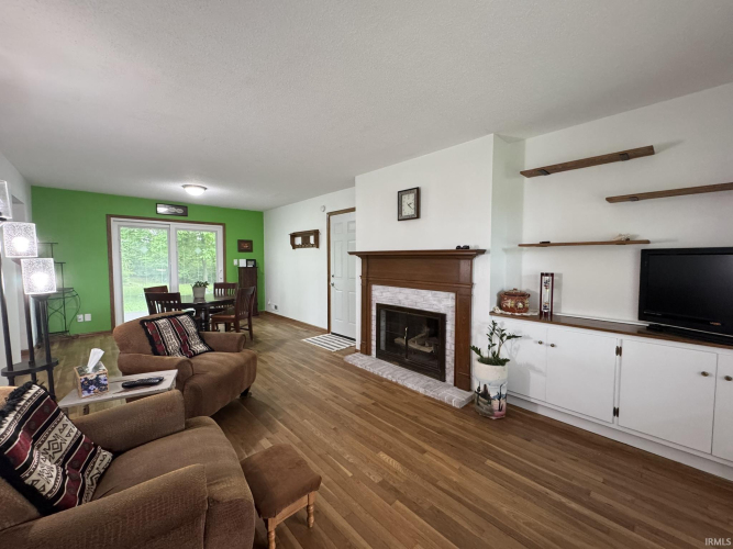 Listing Image 18