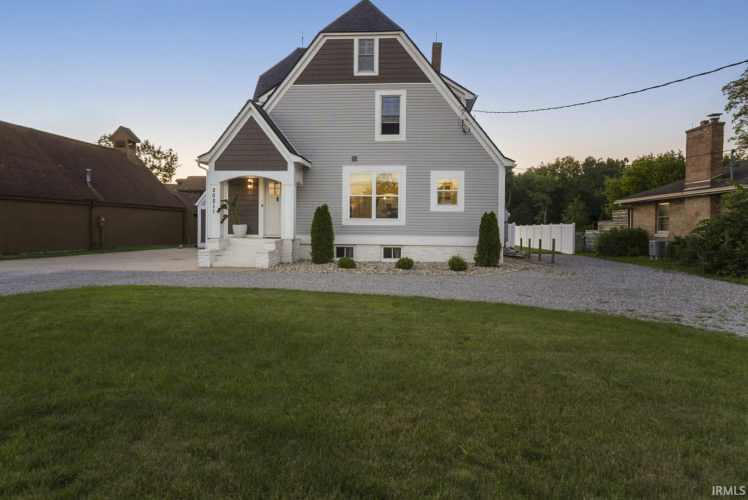 Listing Image 44