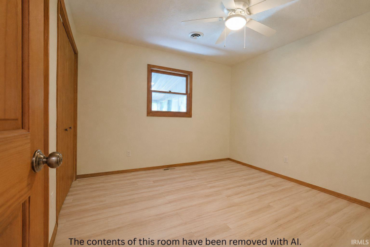 Listing Image 28