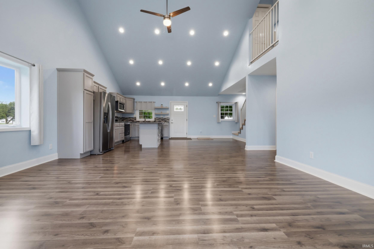Listing Image 18