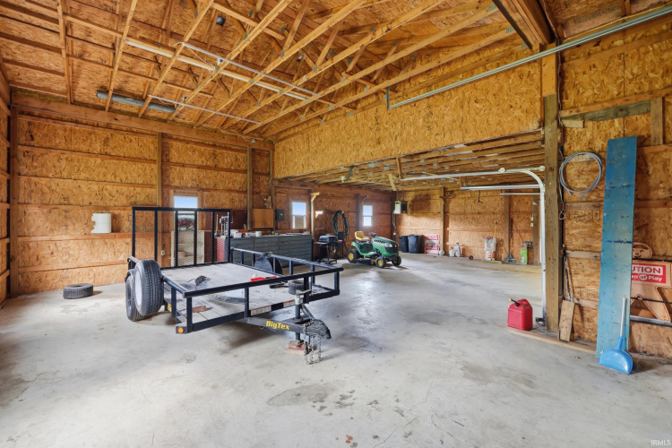 Listing Image 33