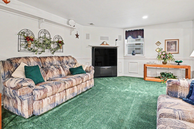 Listing Image 21