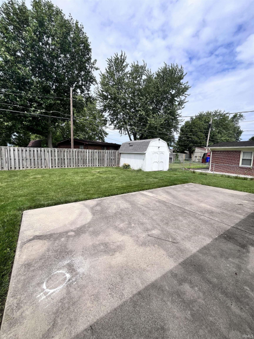 Listing Image 16