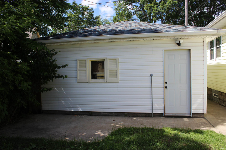 Listing Image 37
