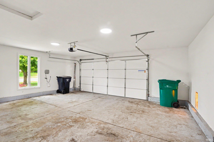 Listing Image 24