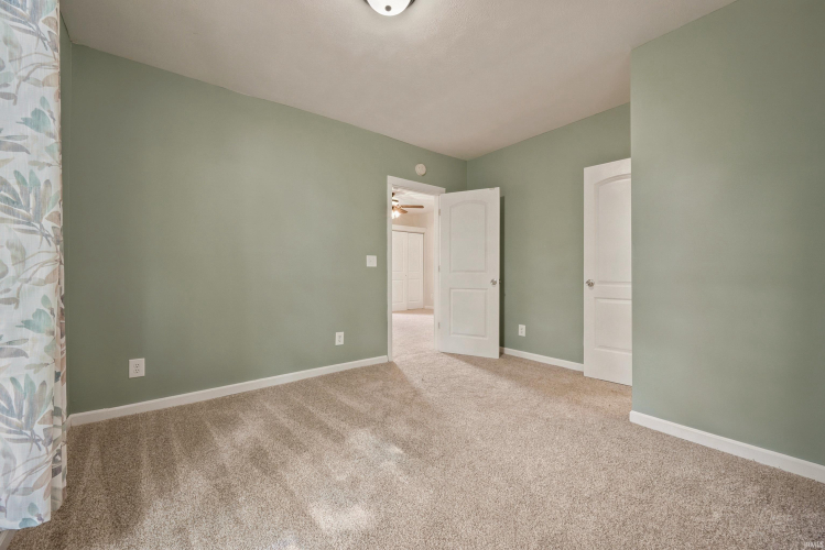 Listing Image 30