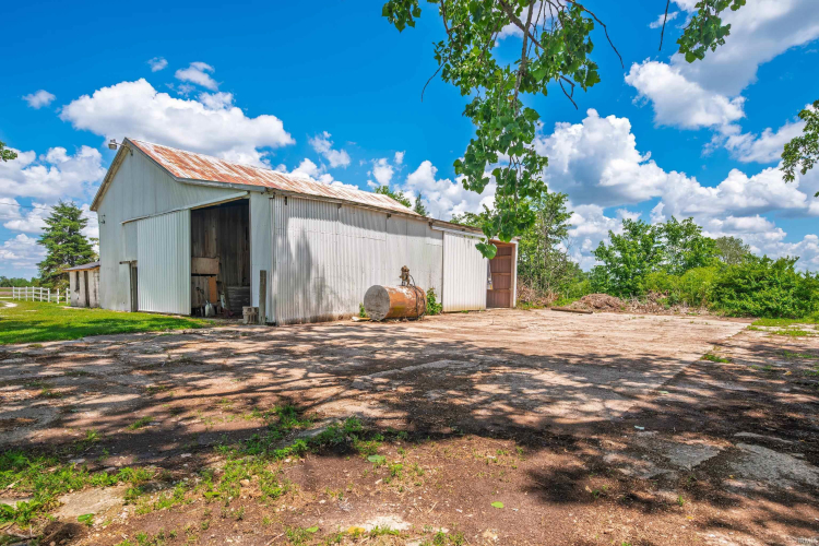 Listing Image 37
