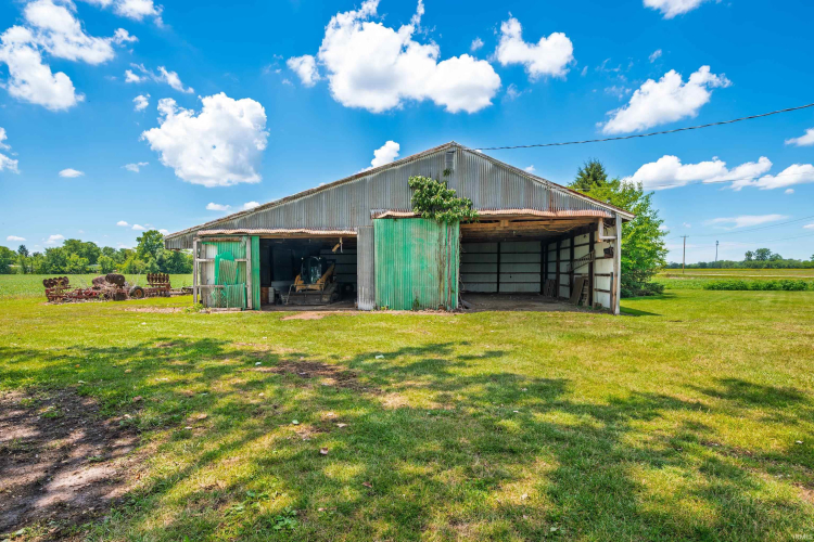 Listing Image 5