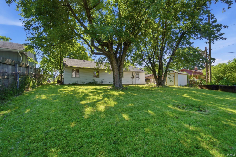 Listing Image 44