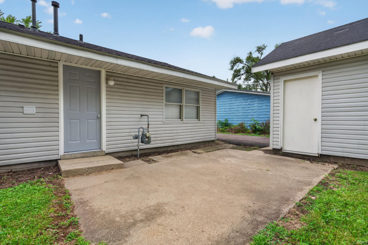 Listing Image 20