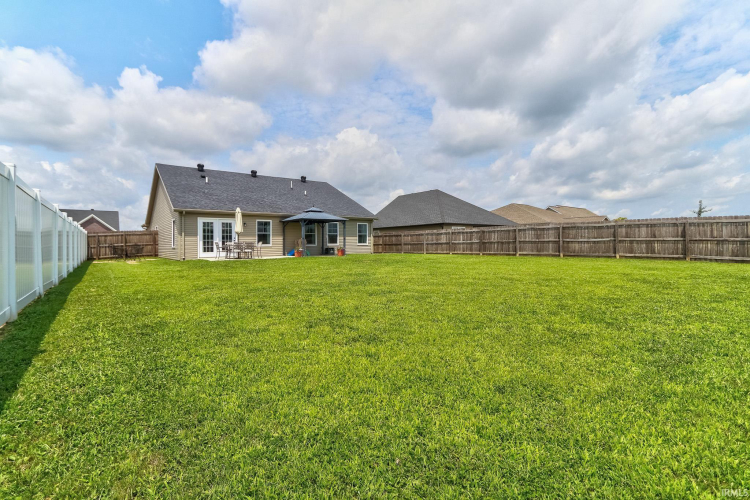 Listing Image 38