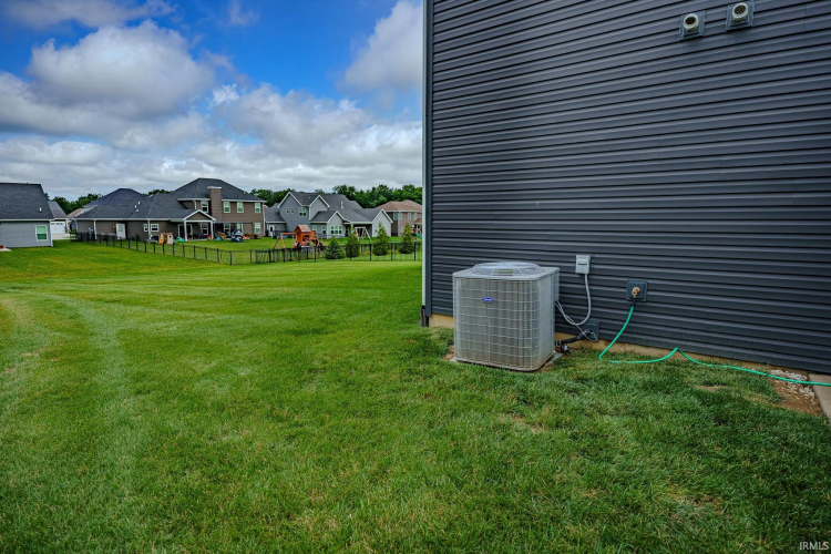 Listing Image 46