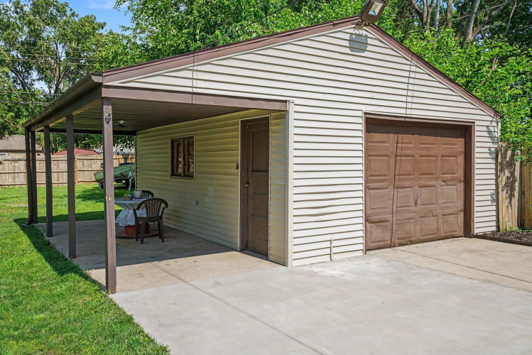 Listing Image 21