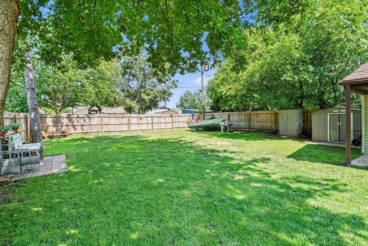 Listing Image 23