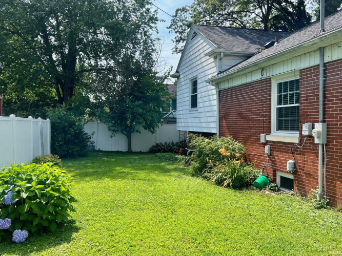 Listing Image 37