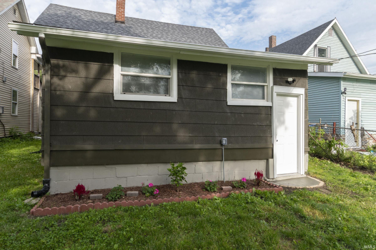 Listing Image 28