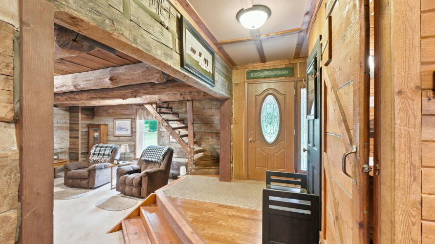 Listing Image 8