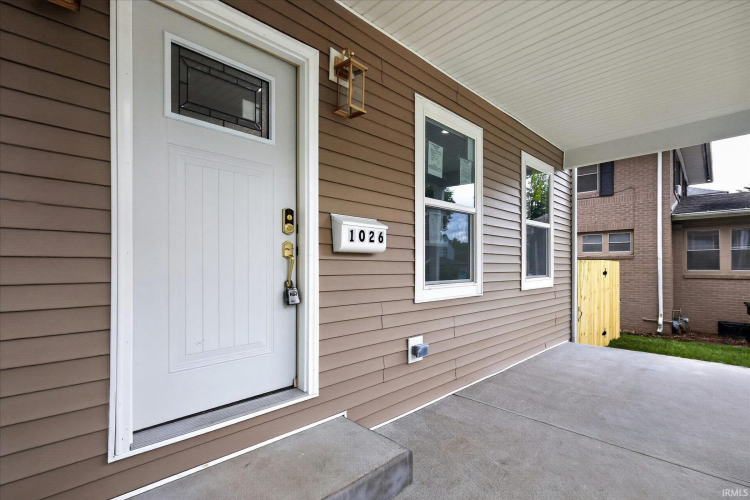 Listing Image 3