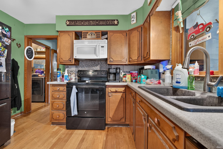 Listing Image 13