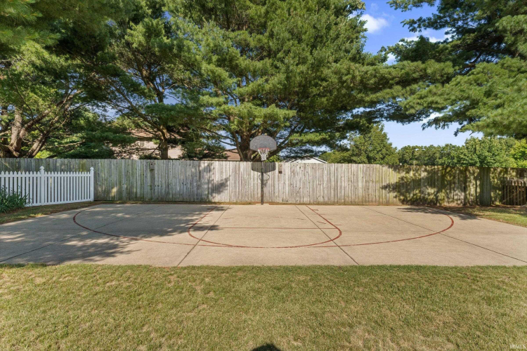 Listing Image 40