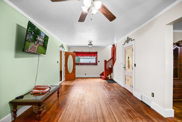 Listing Image 18