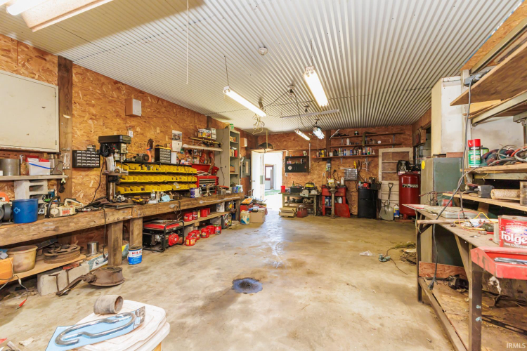 Listing Image 40