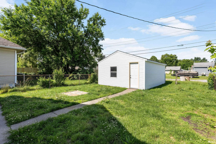 Listing Image 24