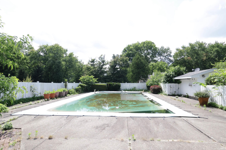 Listing Image 37