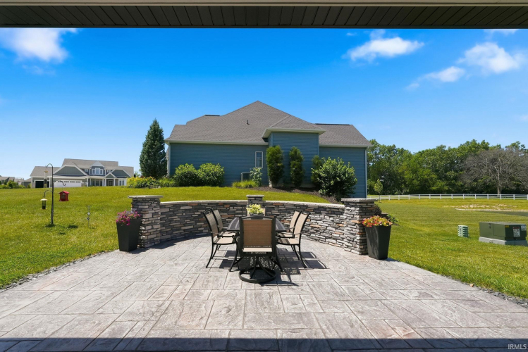 Listing Image 16