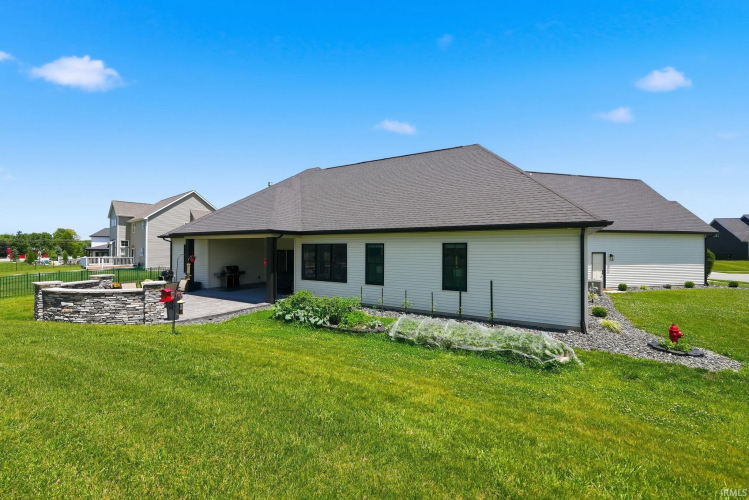 Listing Image 43