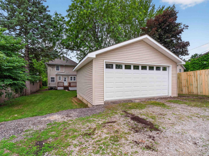 Listing Image 29
