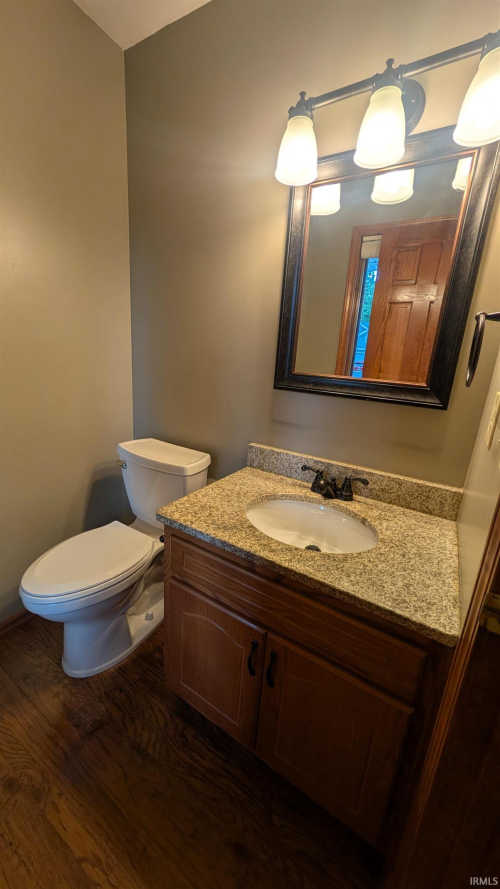 Listing Image 9
