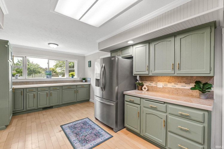 Listing Image 13