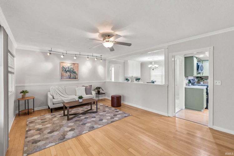 Listing Image 23