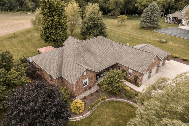 Listing Image 44
