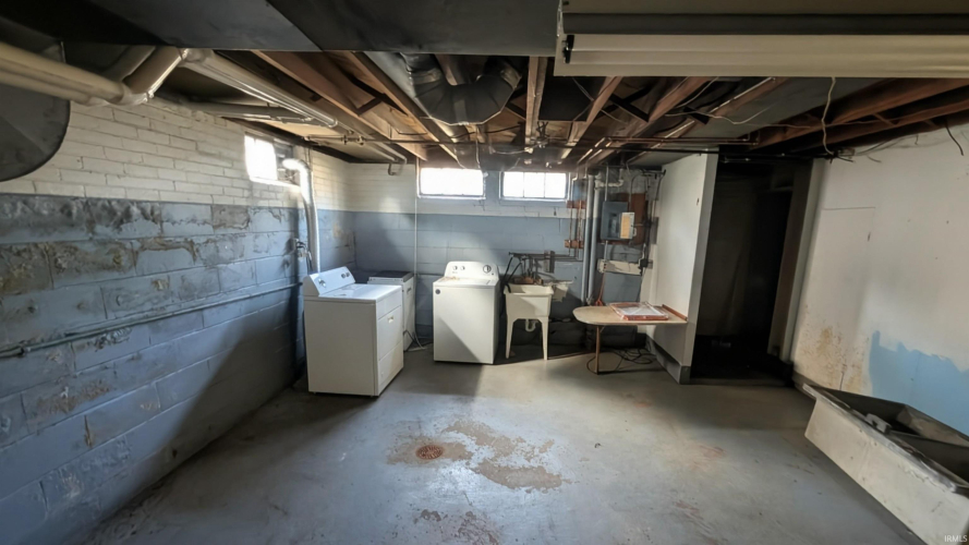 Listing Image 23