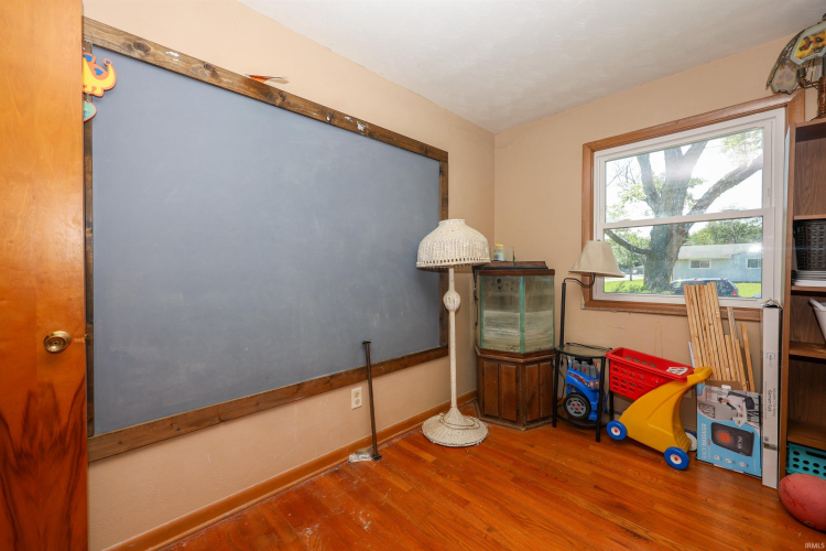 Listing Image 31