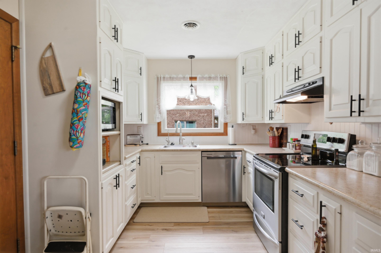 Listing Image 14