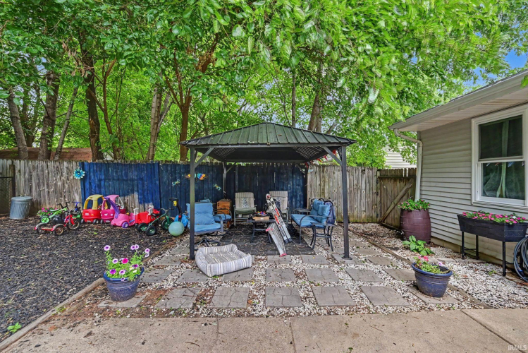 Listing Image 22