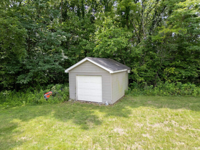 Listing Image 44