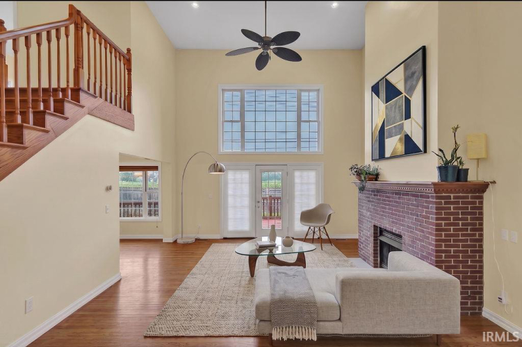 Listing Image 11