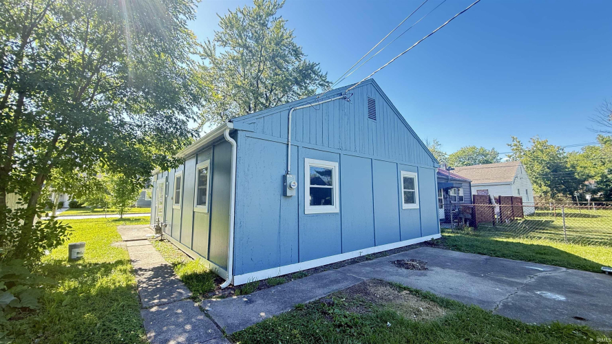 Listing Image 13