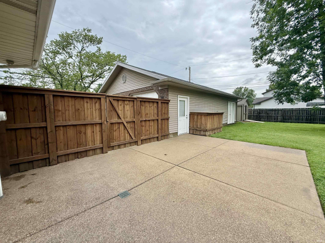 Listing Image 30