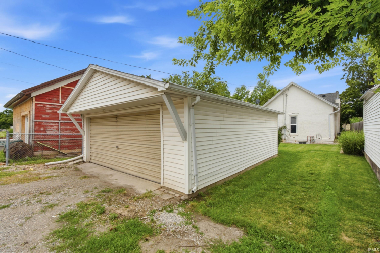Listing Image 26