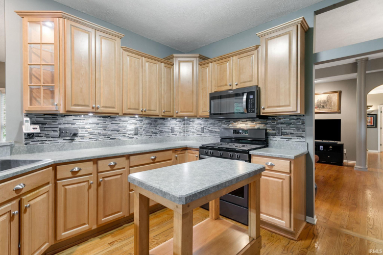 Listing Image 21