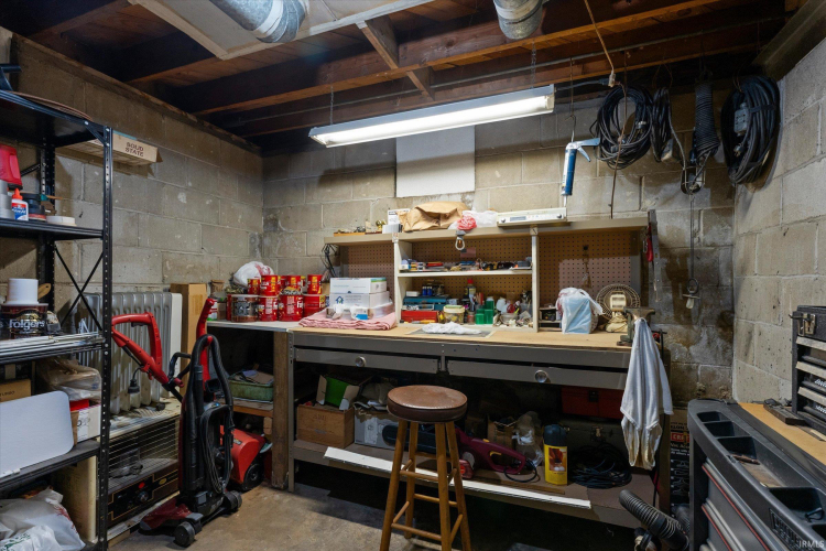 Listing Image 17